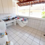 Casa Santa Teresinha | 4 Suítes | 280m² | 3 Vagas | Excelente Localização