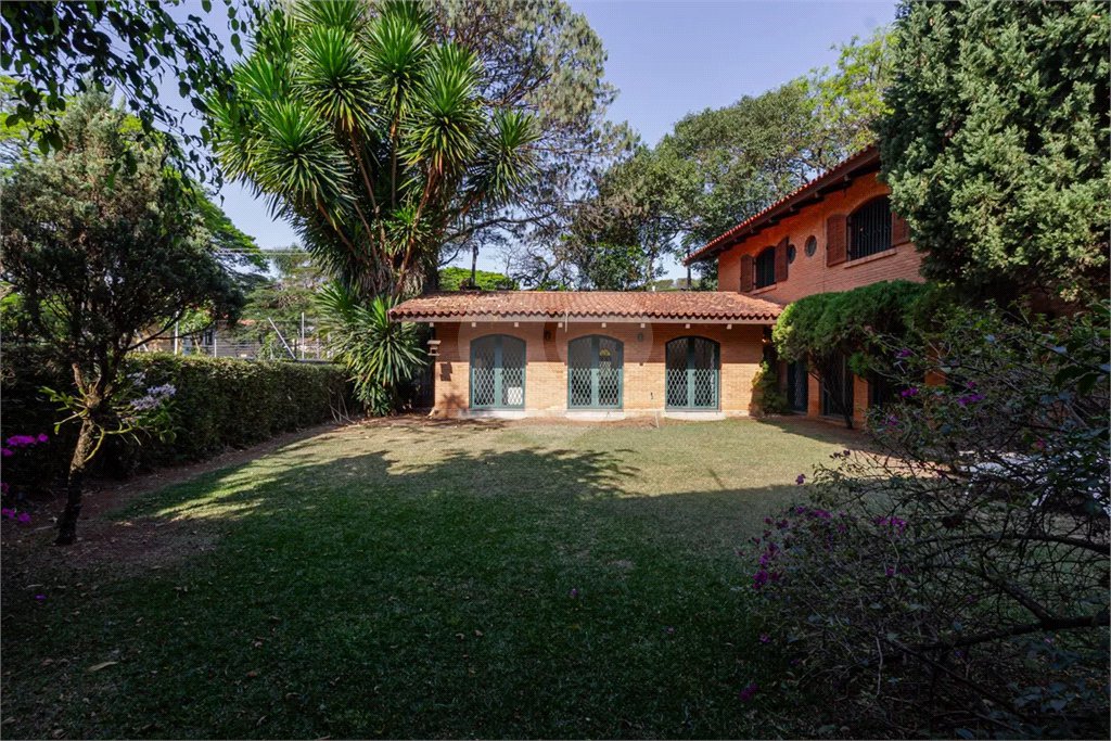 Casa à venda com 4 quartos, sendo 3 suítes,  em Jardim Guedala, São Paulo, SP