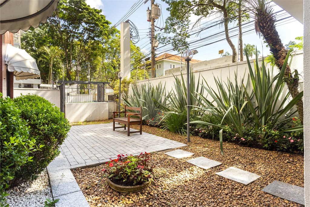 Apartamento à venda com 4 quartos, sendo 3 suítes, em Jardim Prudência, São Paulo, SP