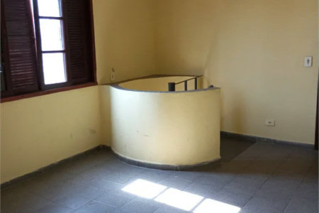 Casa à venda com 3 quartos, sendo 2 suítes, em Jardim Maria Duarte, São Paulo, SP