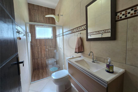Chácara à venda com 3 quartos, sendo 1 suíte, em Cercadinho, Alambari, SP