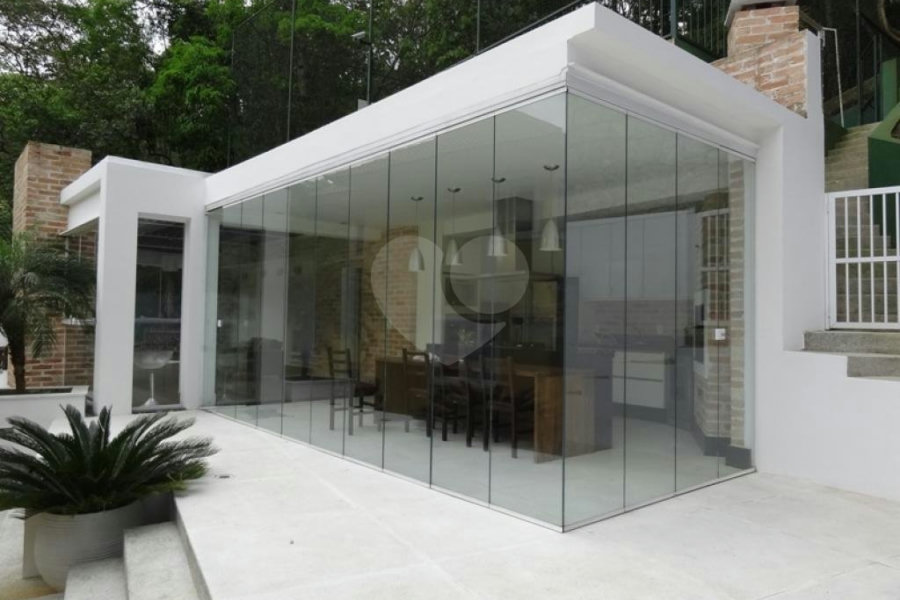 Casa à venda com 4 suítes no condomínio Jardim Ibiratiba, São Paulo - SP