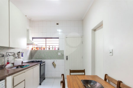 Casa à venda com 3 quartos, sendo 1 suíte,  em Pinheiros, São Paulo, SP