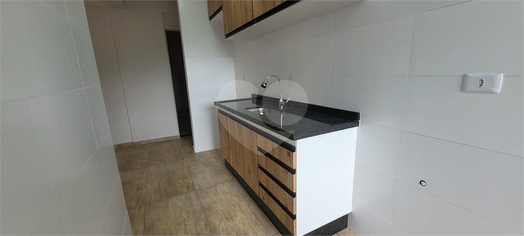 Apartamento para alugar com 2 quartos, sendo 1 suíte, em Jardim Carambeí, São Roque, SP