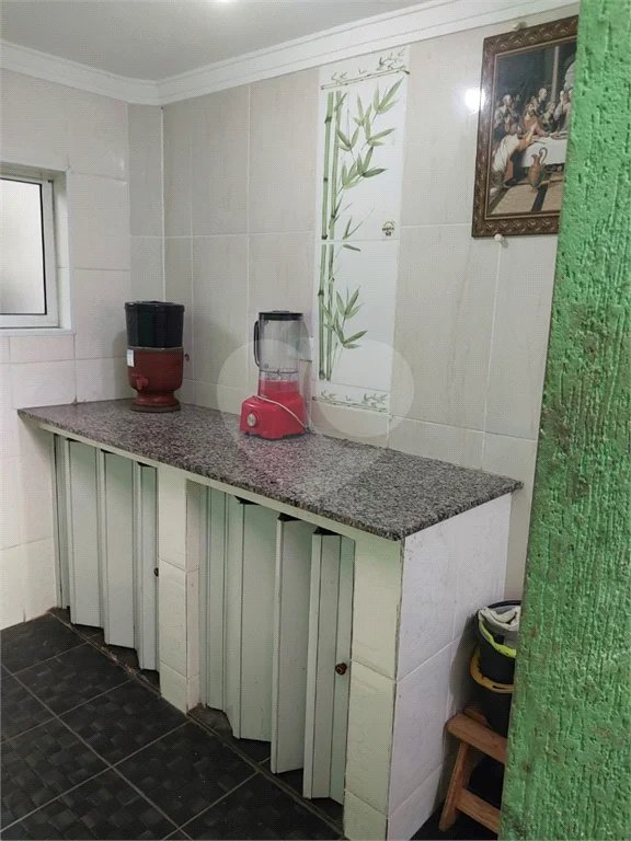 Sobrado à venda com 212 m², 2 quartos (suítes), 3 banheiros e 2 vagas de garagem, em São Caetano do Sul