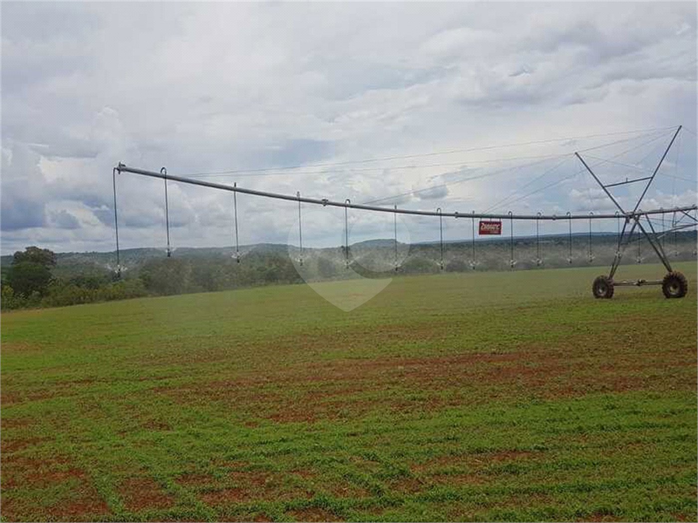 Fazenda à venda com 2 quartos em Canabrava, João Pinheiro, MG