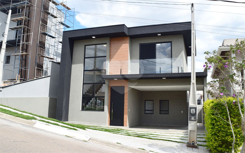 Sobrado à venda com 3 suítes em Condomínio Atibaia Park I, Atibaia, SP