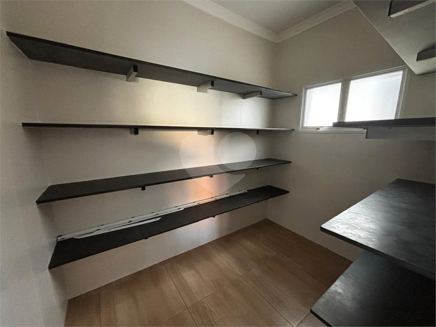 Casa à venda com 2 quartos, sendo 1 suíte, no condomínio Residencial Lagos D Icarai, Salto - SP