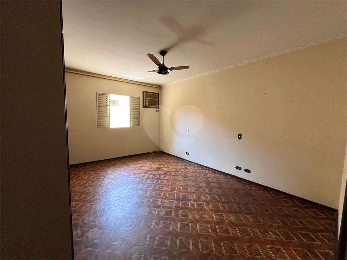 Excelente imóvel no bairro alto. Oportunidade comercial!