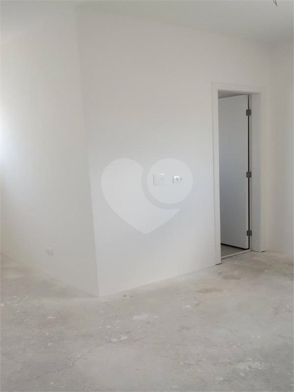Apartamento à venda com 3 quartos, sendo 1 suíte,  em Loteamento Mogilar, Mogi das Cruzes, SP