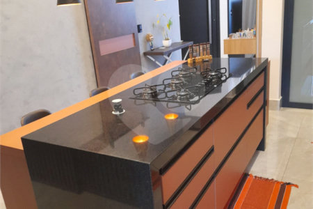 Casa à venda com 3 suítes no condomínio Reserva Real, Paulínia - SP