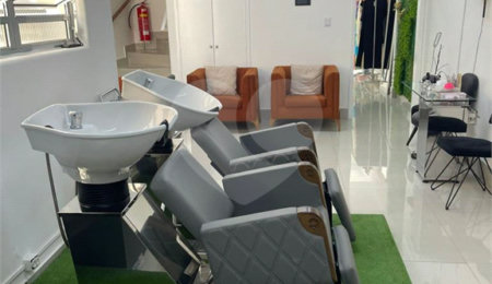 Sobrado à venda com 5 quartos, sendo 1 suíte, em Santana, São Paulo, SP