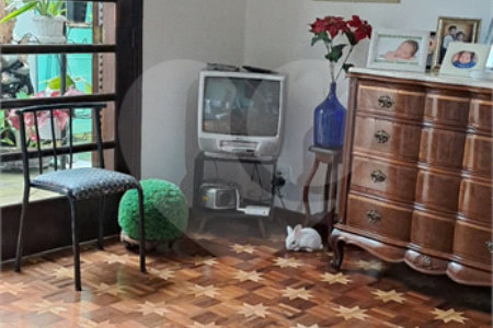 Casa à venda com 5 quartos, sendo 4 suítes,  em Jardim Armênia, Mogi das Cruzes, SP