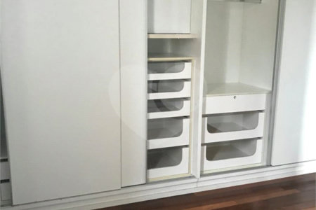 Apartamento à venda com 2 quartos, sendo 1 suíte, em Vila Andrade, São Paulo, SP