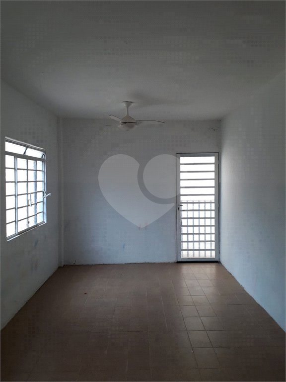 Casa à venda com 2 quartos no Centro, Itu, SP