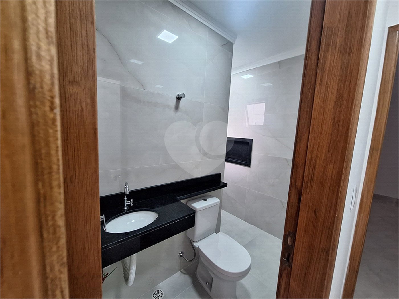 Sobrado à venda com 3 quartos, sendo 1 suíte, em Vila São Geraldo, São Paulo, SP