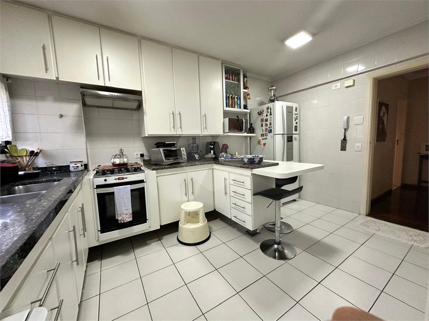 Apartamento à venda com 3 quartos, sendo 1 suíte, em Vila Andrade, São Paulo, SP