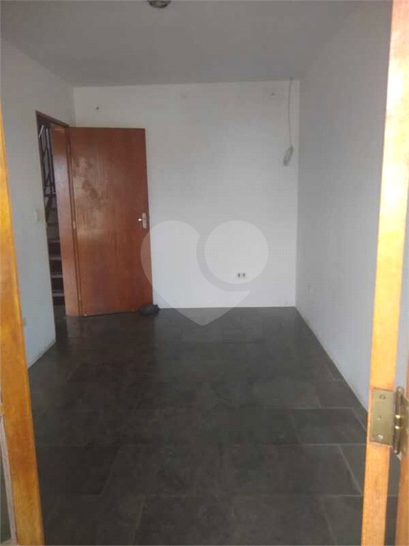 Sobrado à venda com 3 quartos, sendo 1 suíte, em Jardim Santa Luiza, Sorocaba, SP