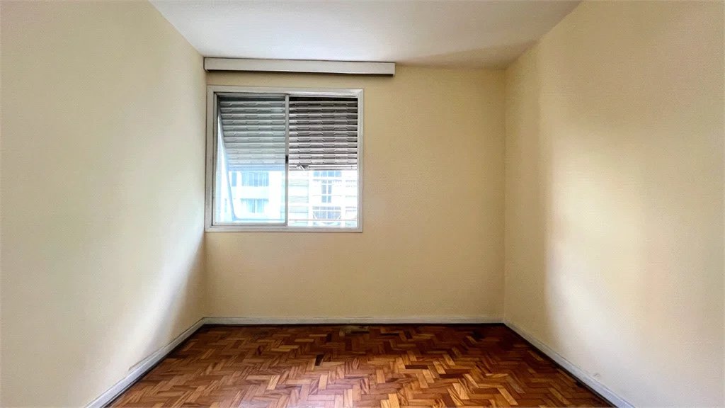 Apartamento à venda com 3 quartos, sendo 1 suíte,  em Pinheiros, São Paulo, SP
