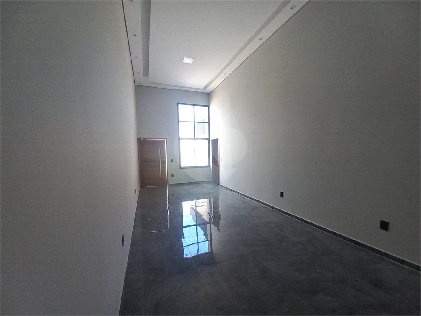 Casa à venda com 3 quartos, sendo 1 suíte, no condomínio Horto Florestal Villagio, Sorocaba - SP