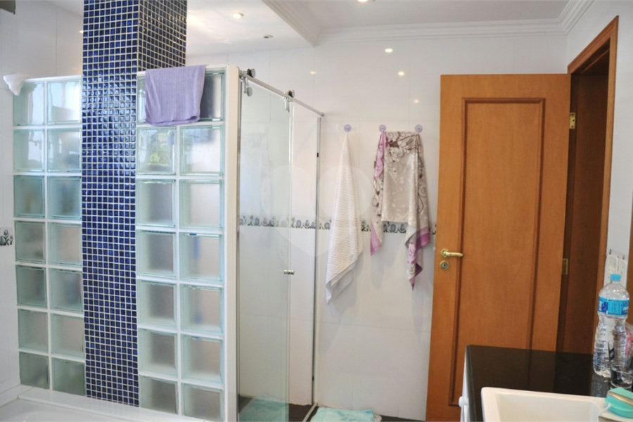Sobrado à venda com 5 quartos, sendo 3 suítes, em Mandaqui, São Paulo, SP