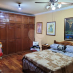 Sobrado à venda com 4 quartos, sendo 3 suítes, em Horto, São Paulo, SP