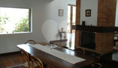 Casa Térrea à venda com 4 quartos, sendo 2 suítes,  em Vila Tramontano, São Paulo, SP