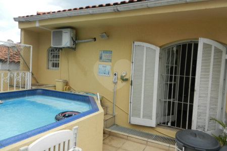 Casa à venda com 3 quartos, sendo 1 suíte, em Brooklin, São Paulo, SP