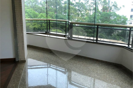 Apartamento à venda com 4 suítes em Vila Suzana, São Paulo, SP