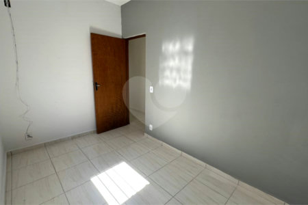 Casa à venda com 2 quartos em Vila Nastri, Itapetininga, SP
