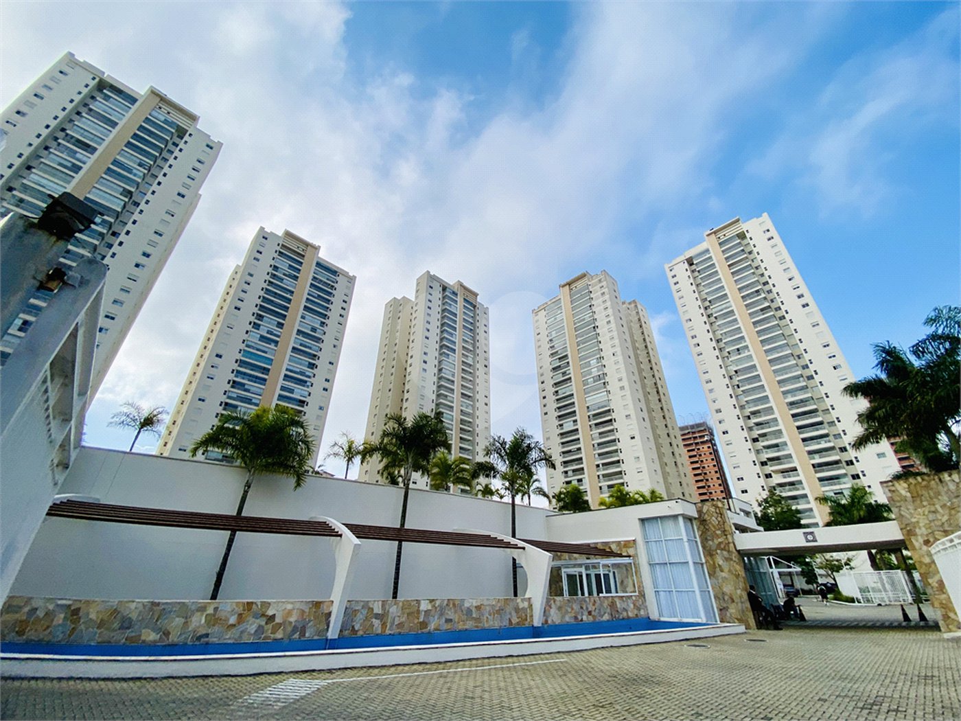 Apartamento à venda com 3 quartos, sendo 1 suíte,  no Centro, São Bernardo do Campo, SP