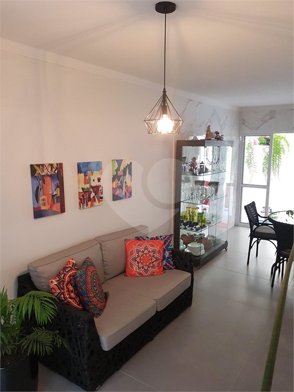 Casa à venda com 3 suítes no condomínio Residencial Mattos, São Paulo - SP