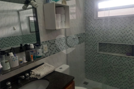Casa Térrea à venda com 3 quartos, sendo 1 suíte,  em Cidade Dutra, São Paulo, SP