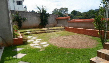 Sobrado à venda com 4 suítes em Tremembé, São Paulo, SP