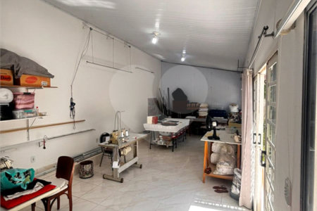 Casa à venda com 3 quartos, sendo 1 suíte, em Bosque dos Eucaliptos, São José dos Campos, SP