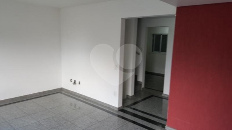 Casa em condomínio à venda com 3 quartos, sendo 1 suíte,  em Vila São Silvestre, São Paulo, SP