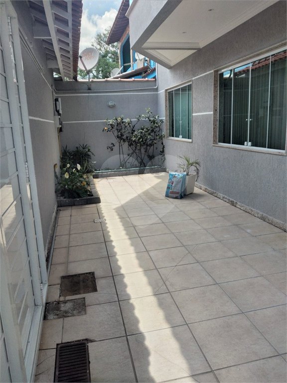 Casa à venda com 2 suítes no condomínio Residencial Colinas do Magarça, Rio de Janeiro - RJ