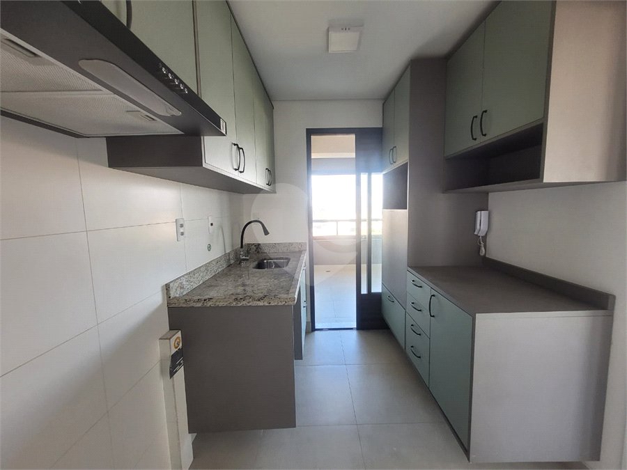 Apartamento para alugar com 3 quartos, sendo 1 suíte,  em Parque Campolim, Sorocaba, SP