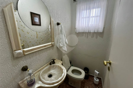 Casa à venda com 6 quartos, sendo 3 suítes, no Centro, Itapetininga, SP