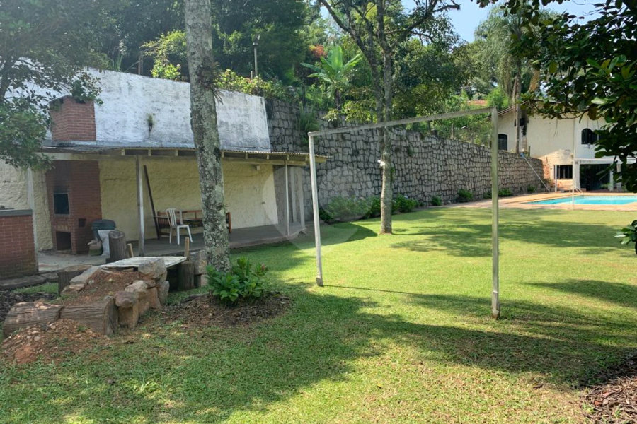 Casa Térrea à venda com 4 quartos, sendo 1 suíte, em Serra da Cantareira, Mairiporã, SP