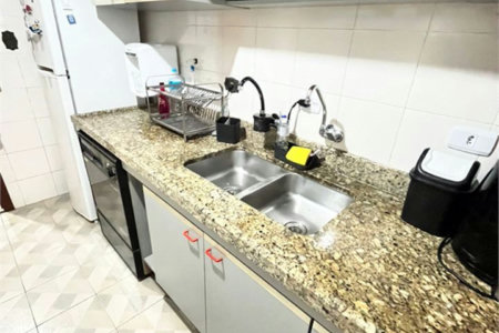 Apartamento com 2 Quartos e 2 Vagas à Venda em Pitangueiras – Guarujá/SP
