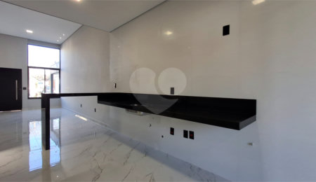 Casa à venda com 3 quartos, sendo 1 suíte, no condomínio Horto Florestal 1, Sorocaba - SP