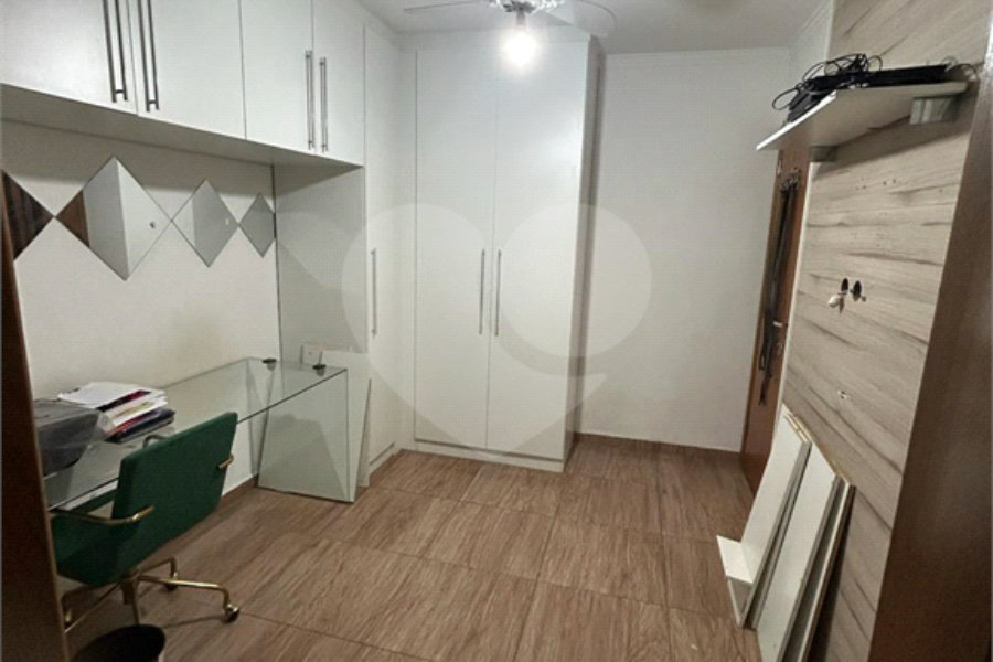 Casa à venda ou para alugar com 3 quartos, sendo 2 suítes,  no condomínio Residencial Erika, São Paulo - SP