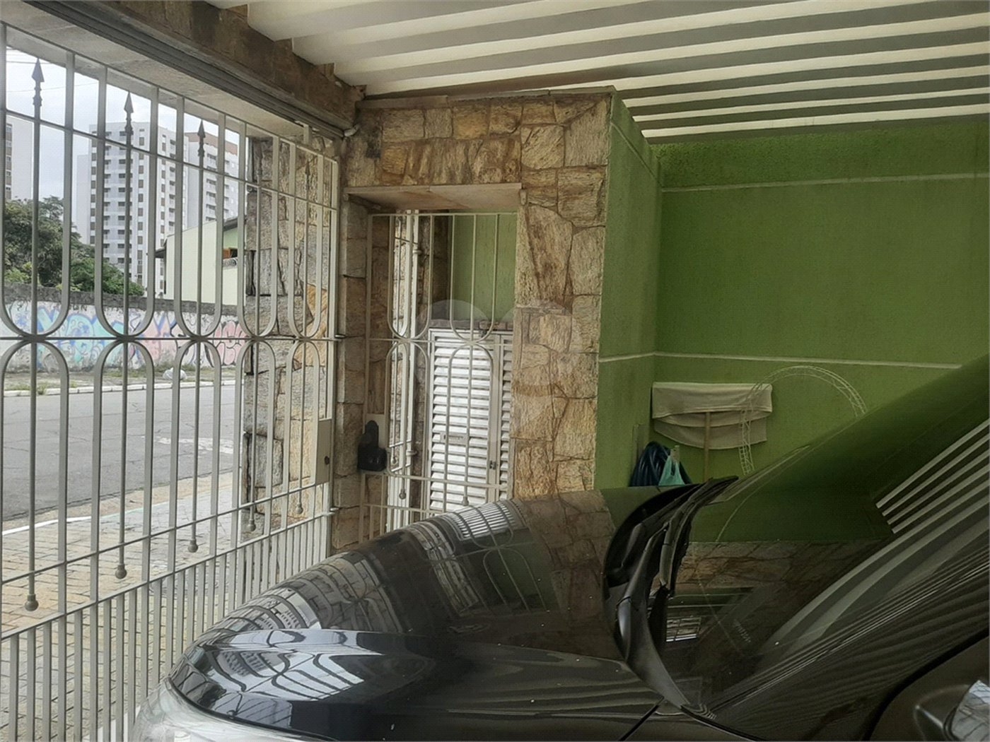 Sobrado à venda com 4 quartos, sendo 2 suítes, em Tremembé, São Paulo, SP
