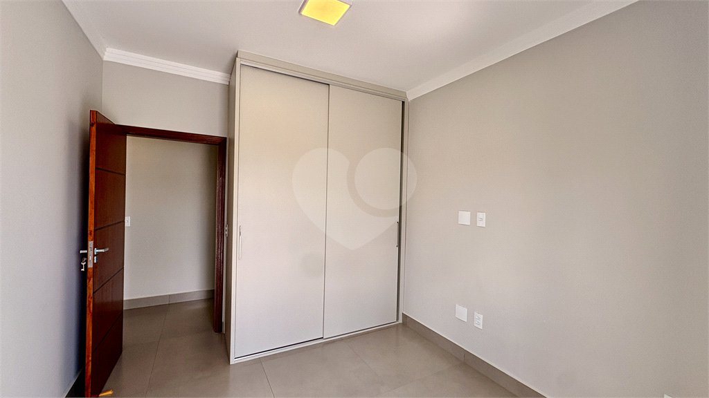Casa à venda com 4 quartos, sendo 1 suíte,  no condomínio Villagio Milano, Sorocaba - SP