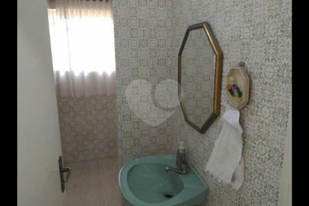 Sobrado à venda com 3 quartos em Jaguaré, São Paulo, SP