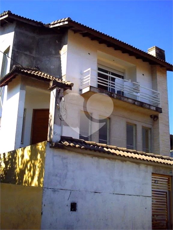 Sobrado à venda com 3 quartos, sendo 1 suíte, em Tremembé, São Paulo, SP