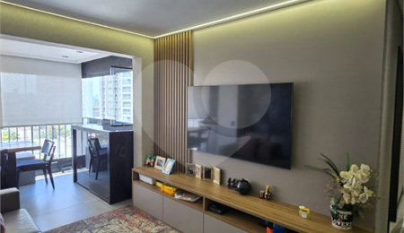 Apartamento à venda com 3 quartos, sendo 1 suíte,  em Tatuapé, São Paulo, SP