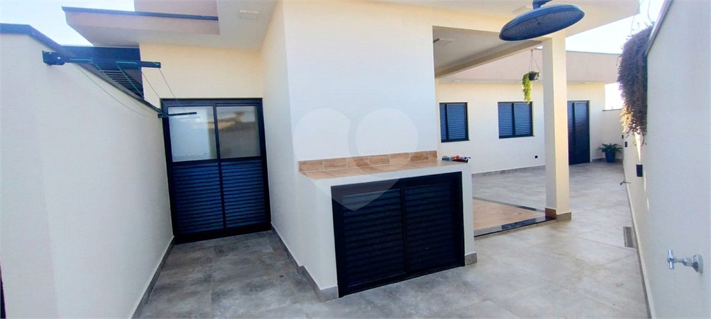 Casa à venda com 3 quartos, sendo 1 suíte, no condomínio Vila Paraty, Indaiatuba - SP