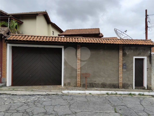 Sobrado à venda com 3 quartos, sendo 1 suíte,  em Horto Florestal, São Paulo, SP